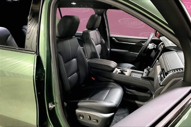 New 2027 GMC Acadia Elevation w/ Super Cruise Package AWD/4WD image 14