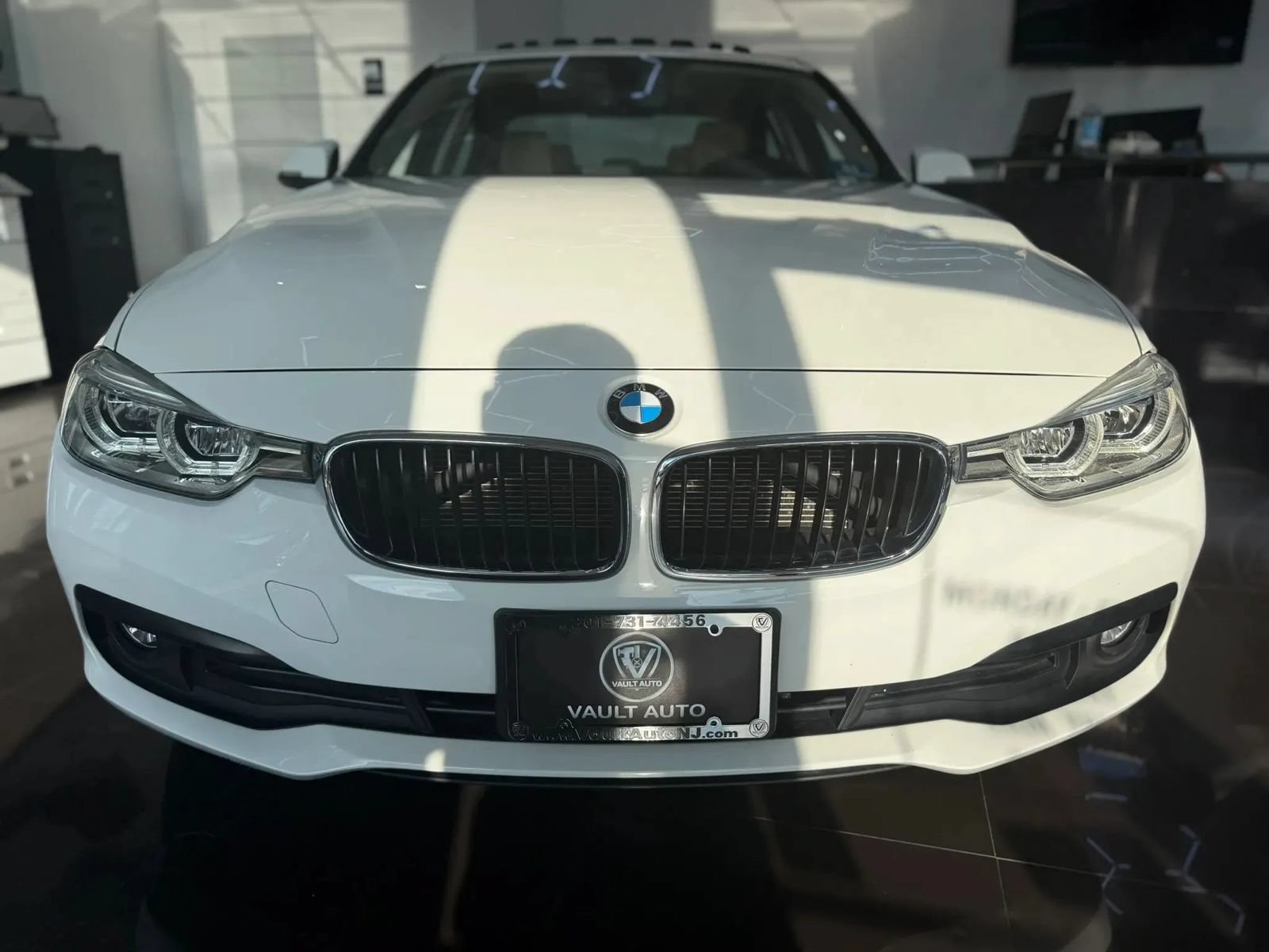 Used 2018 BMW 320i xDrive Sedan w/ Convenience Package
