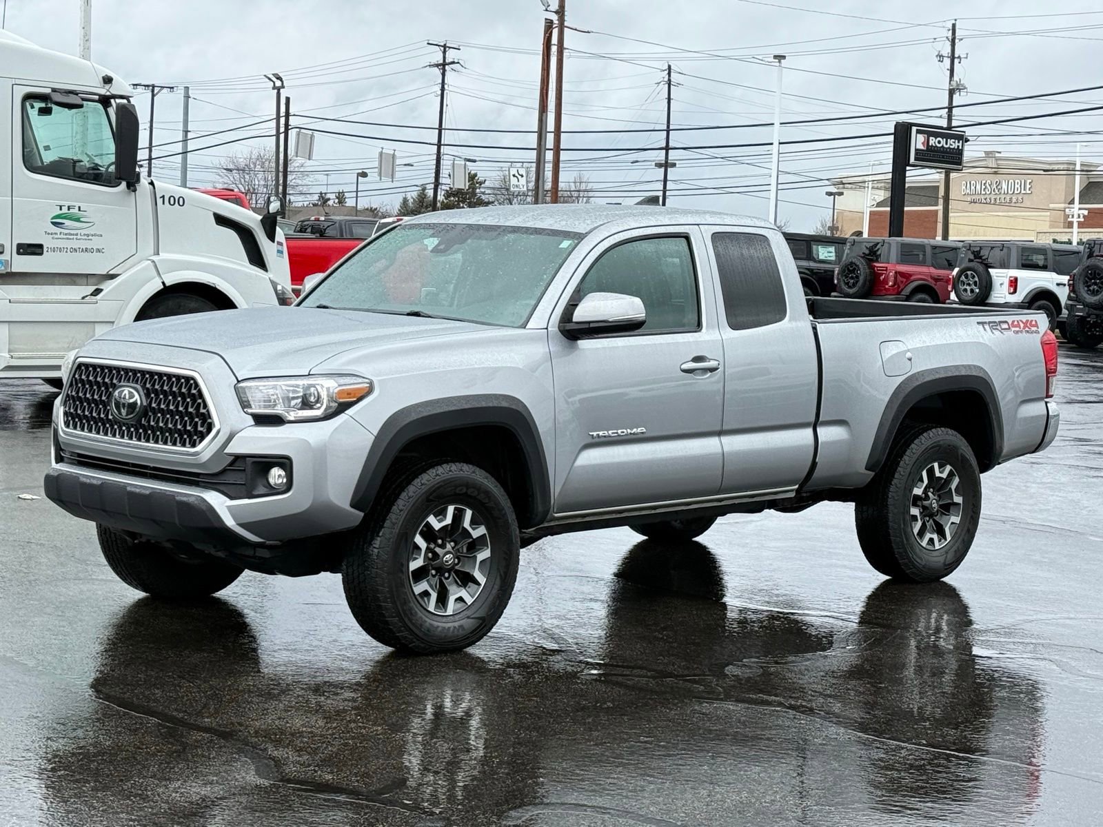 Used 2018 Toyota Tacoma TRD Off-Road image 7
