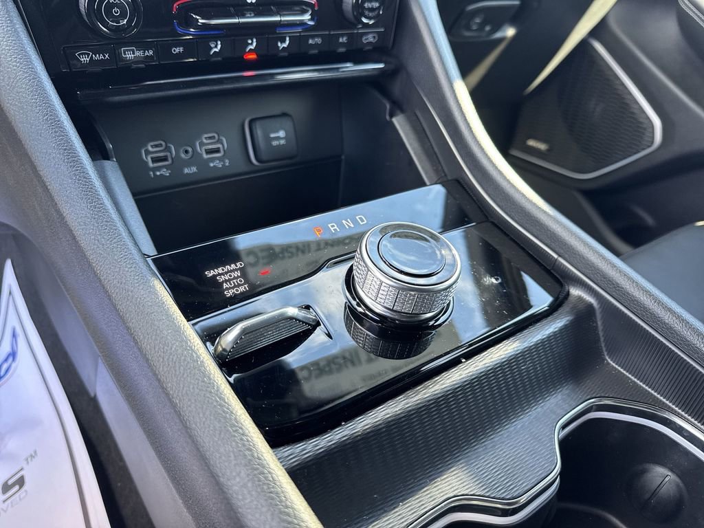 Used 2025 Jeep Grand Cherokee L Limited w/ Black Appearance Package image 20