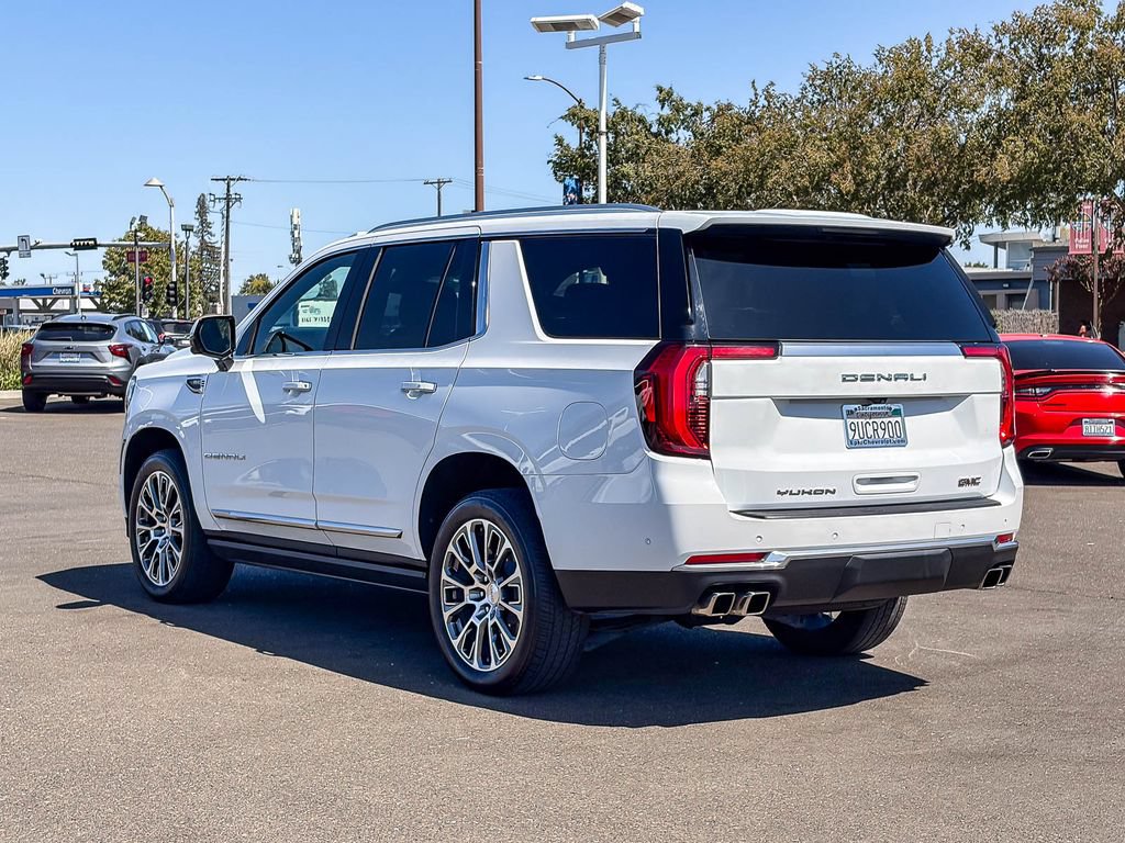 Used 2025 GMC Yukon Denali w/ Sun & Power Step Package AWD/4WD image 2