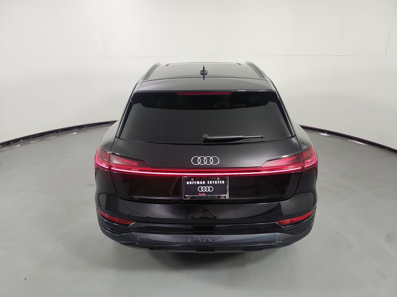 Used 2024 Audi Q8 e-tron Premium Plus AWD/4WD image 6