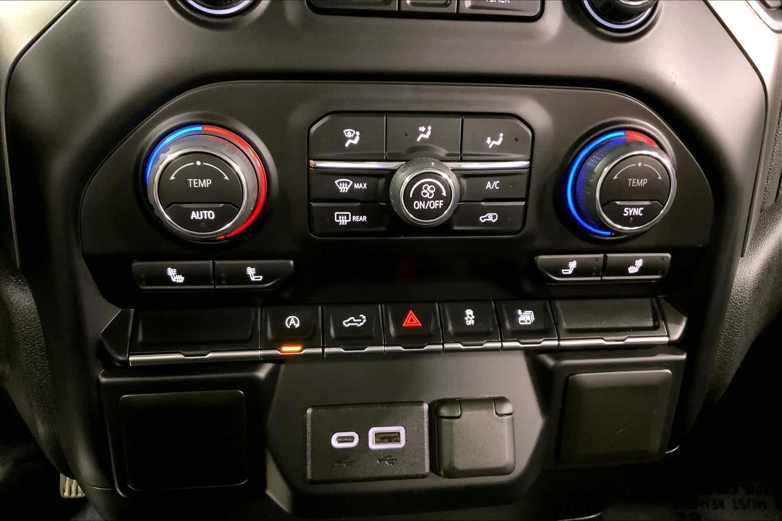Used 2021 Chevrolet Silverado 1500 LT AWD/4WD image 34
