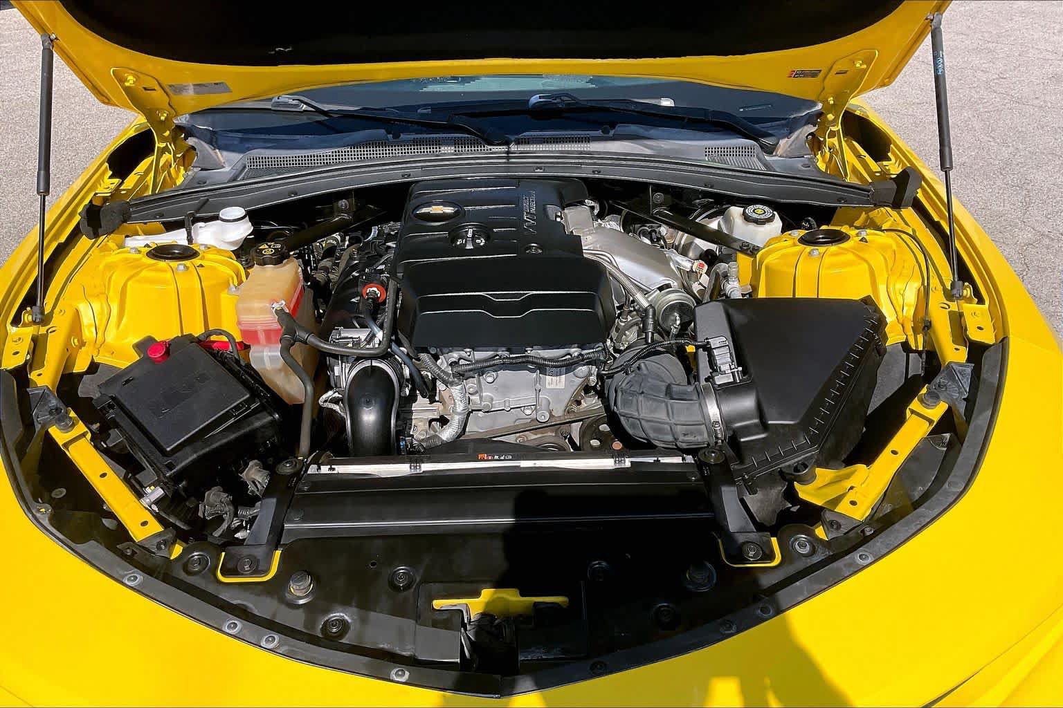 Used 2018 Chevrolet Camaro LT RWD image 26