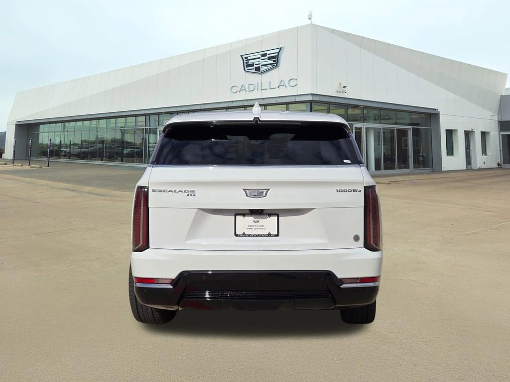 Certified 2025 Cadillac Escalade IQ Luxury 2 w/ LPO, Premium Carpet Package image 5