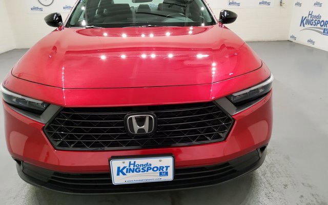 Used 2024 Honda Accord Sport image 11