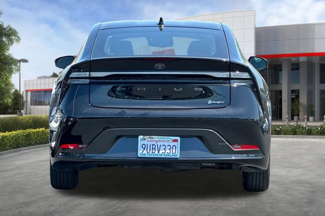 Used 2025 Toyota Prius Plug-In Hybrid FWD image 5