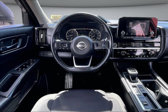 Certified 2024 Nissan Pathfinder SV FWD image 8