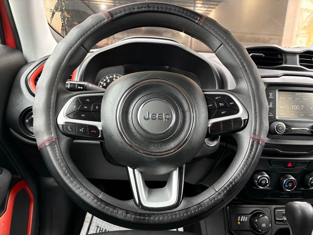 Used 2019 Jeep Renegade Sport image 24