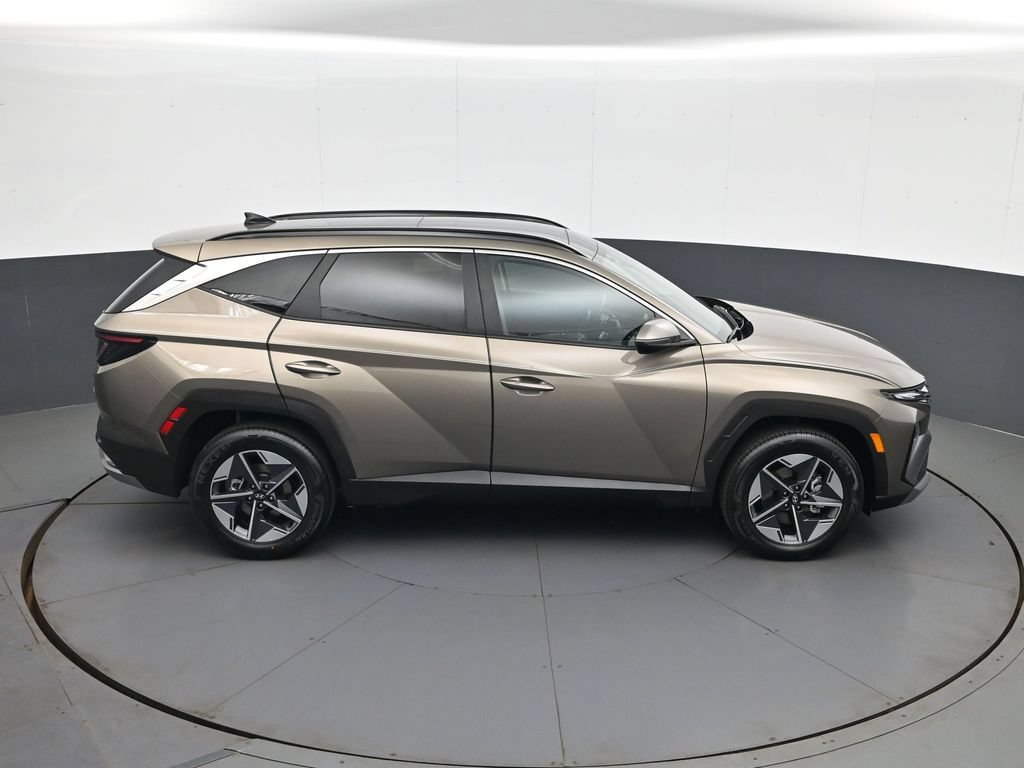 Certified 2025 Hyundai Tucson SEL w/ Tow & Go Package AWD/4WD image 17