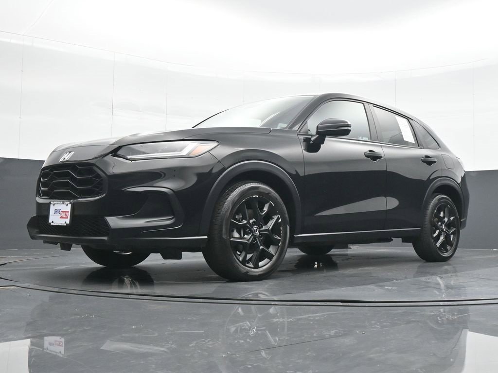 Used 2023 Honda HR-V Sport image 17