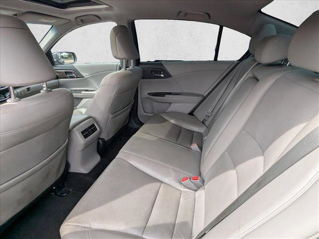 Used 2017 Honda Accord EX-L image 17