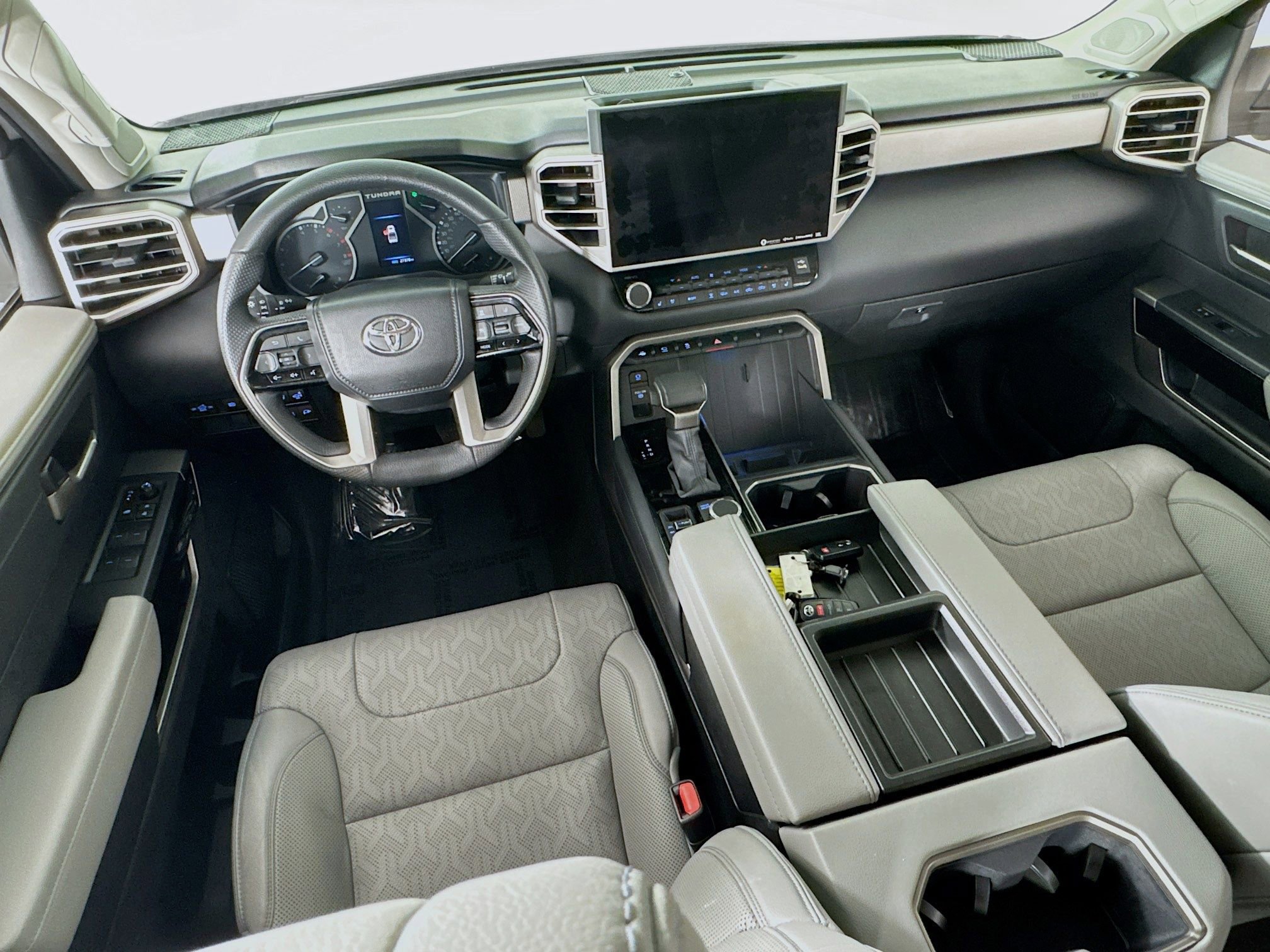 Used 2023 Toyota Tundra Limited AWD/4WD image 19