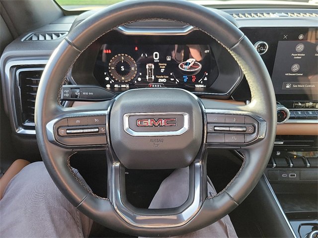 Used 2024 GMC Canyon AT4 image 9