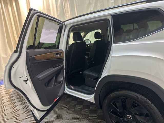 New 2026 Volkswagen Atlas SE image 25