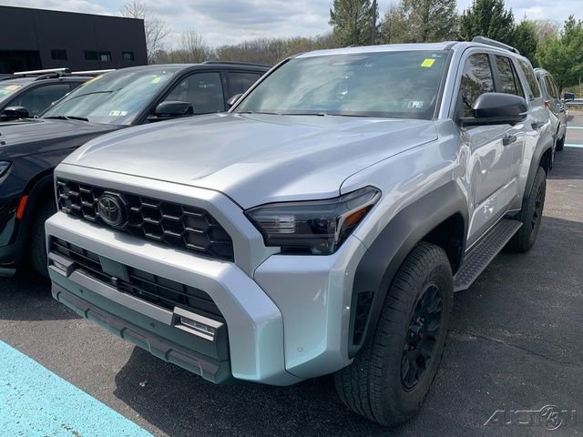 Used 2025 Toyota 4Runner TRD Off-Road Premium w/ Tow Technology Package AWD/4WD image 1