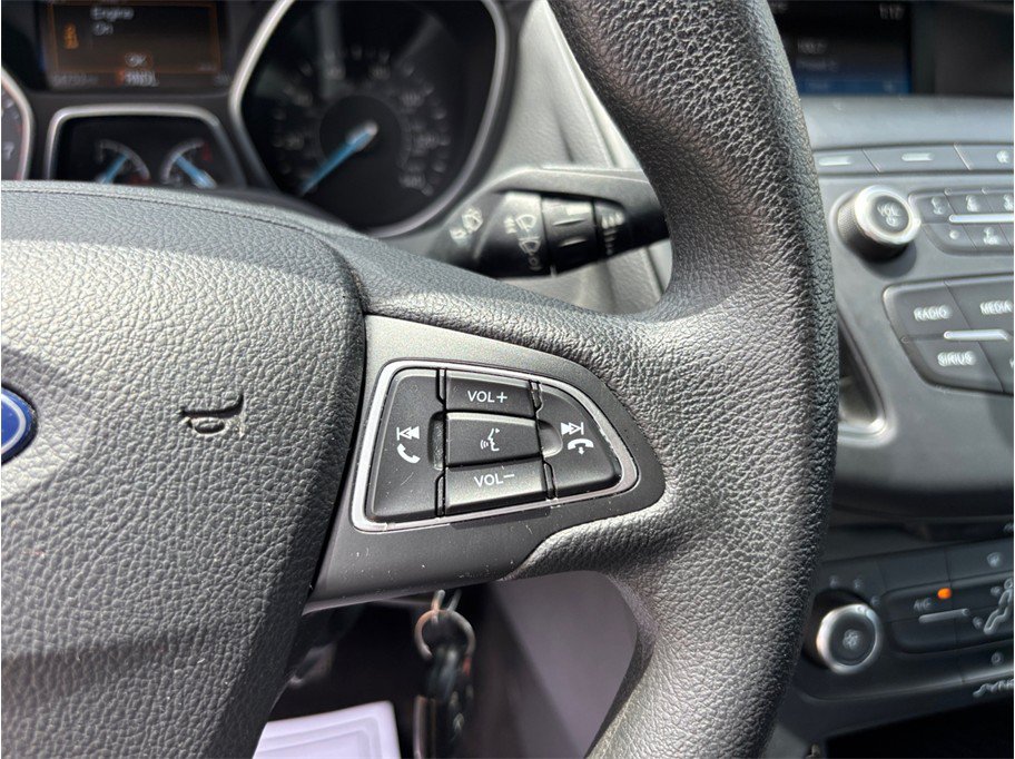 Used 2018 Ford Focus SE FWD image 20