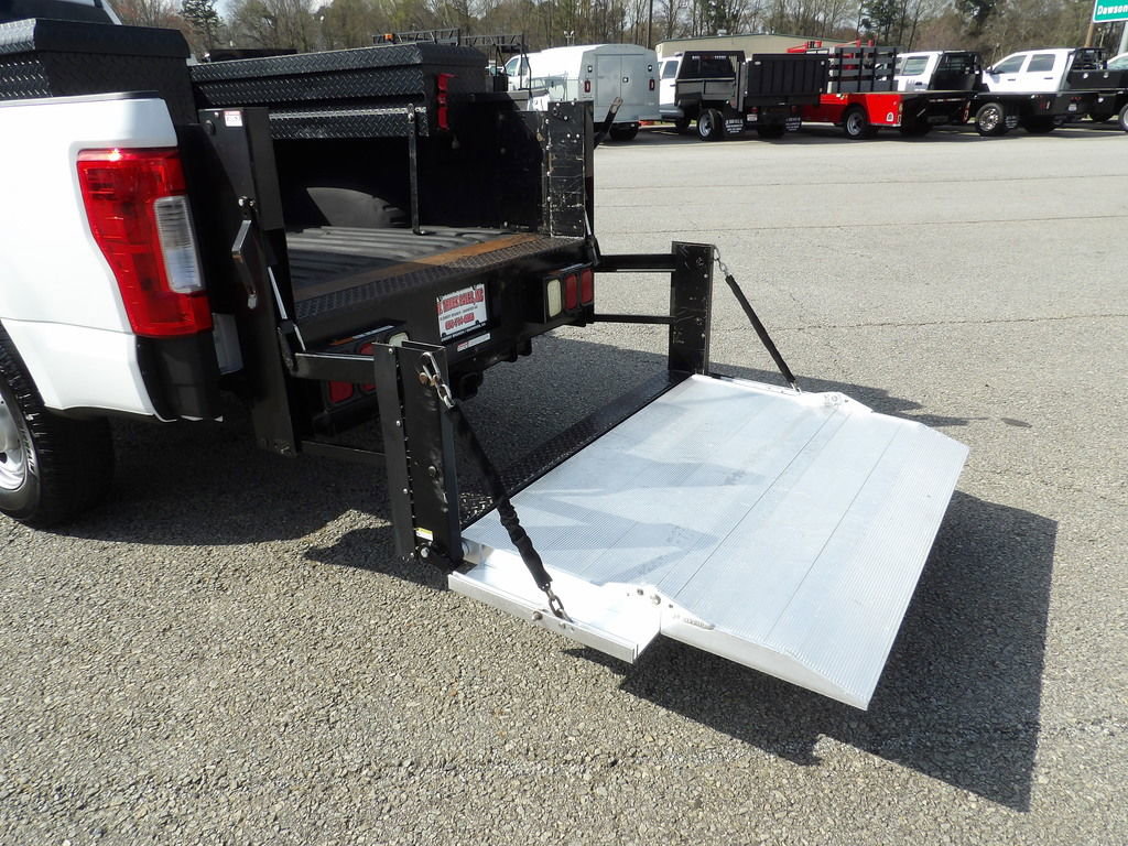 Used 2019 Ford F250 XL w/ Power Equipment Group image 42