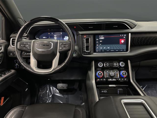 Used 2023 GMC Yukon Denali w/ Denali Reserve Package image 5