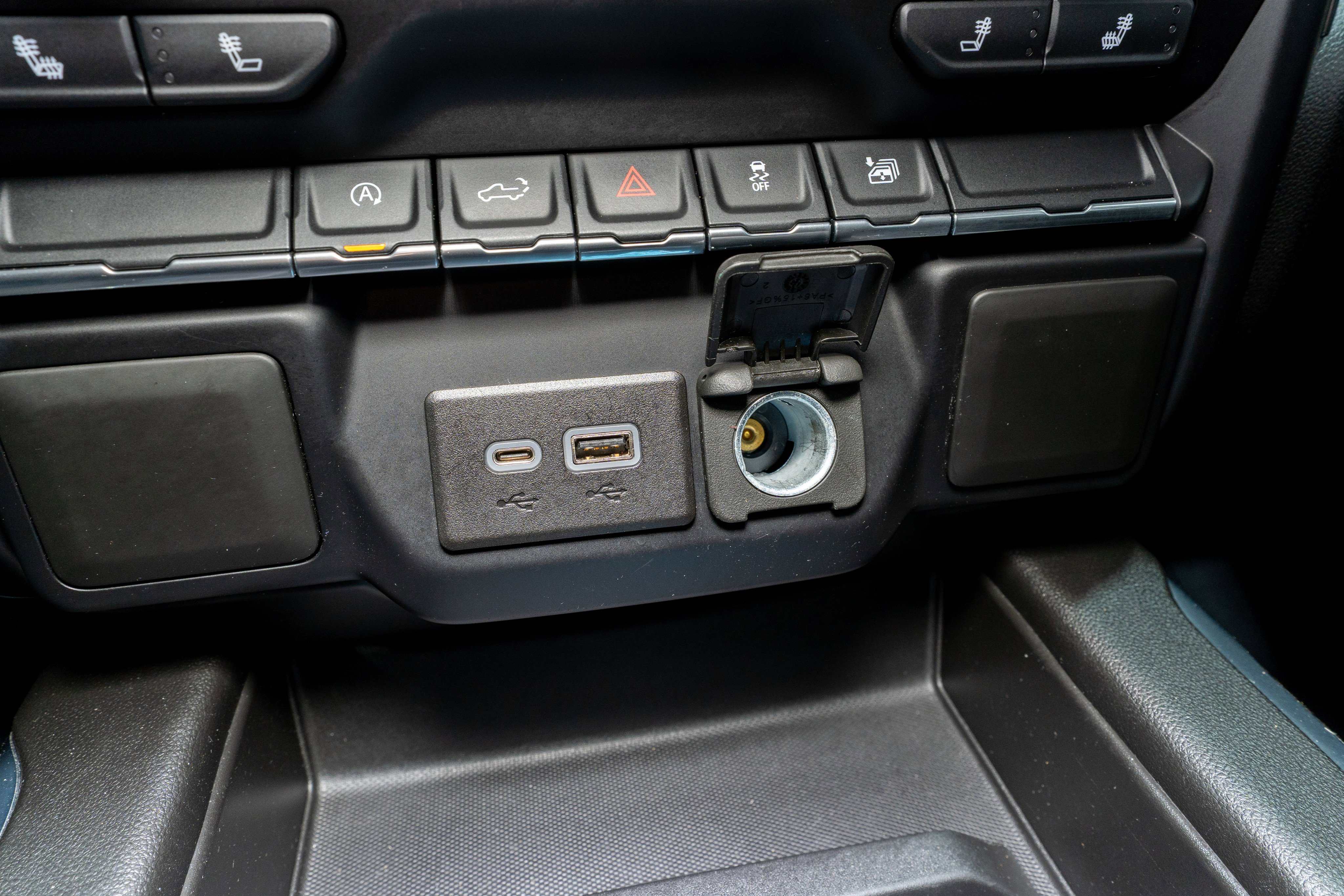 Used 2021 Chevrolet Silverado 1500 RST image 23