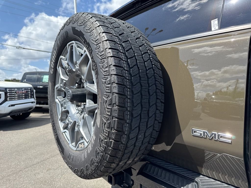 Used 2025 GMC Hummer EV 3X image 34