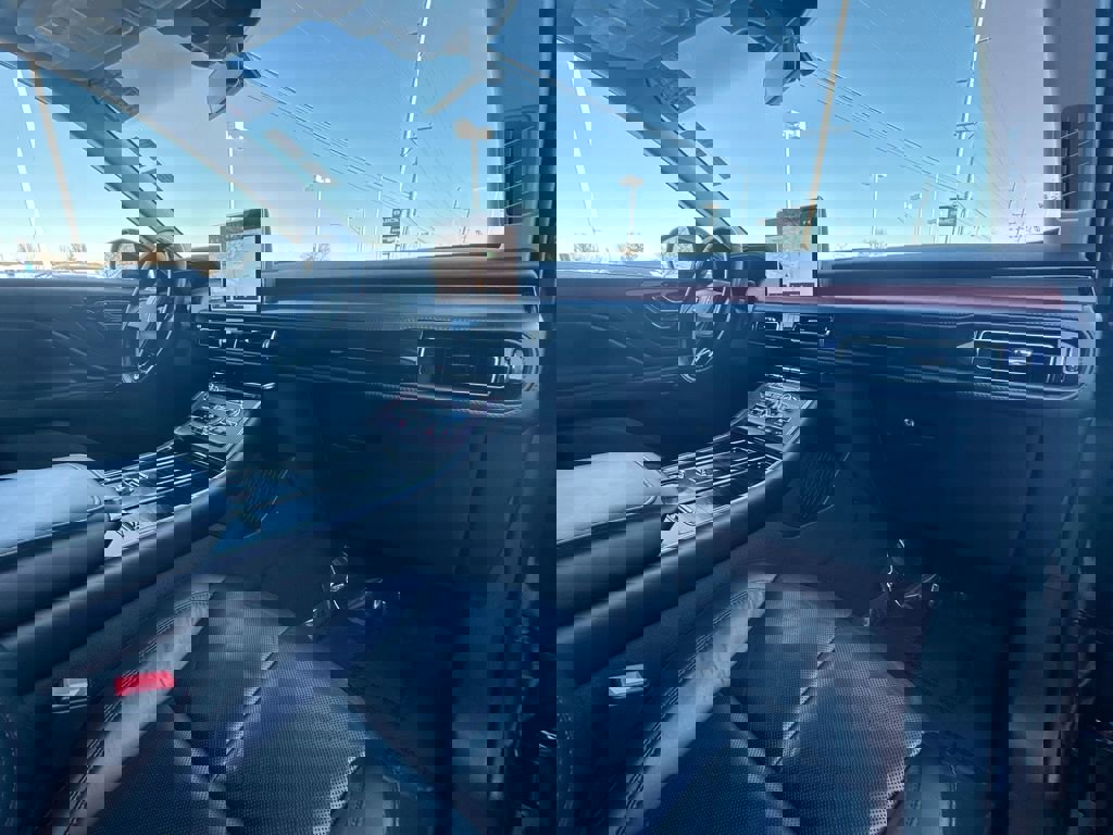 Used 2023 Lincoln Aviator Reserve image 30