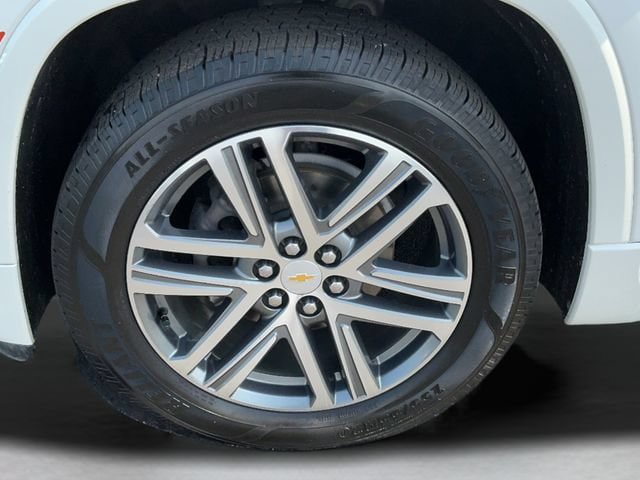Used 2022 Chevrolet Traverse High Country AWD/4WD image 40