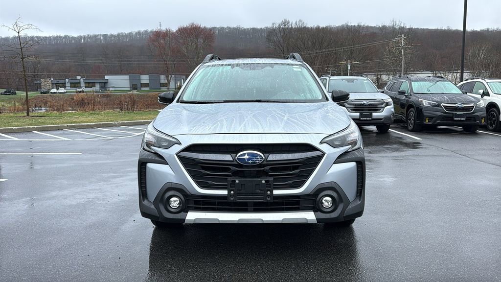 Used 2023 Subaru Outback Limited image 2