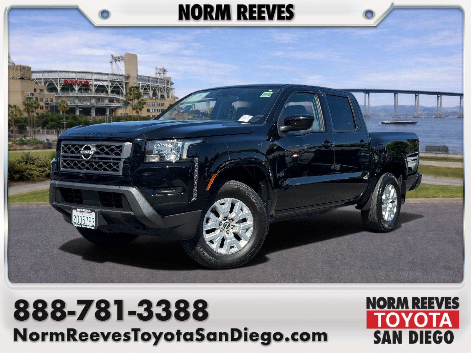 Used 2022 Nissan Frontier SV AWD/4WD image 1