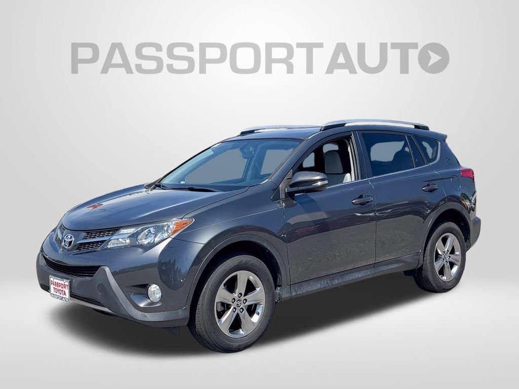Used 2015 Toyota RAV4 XLE AWD/4WD image 1