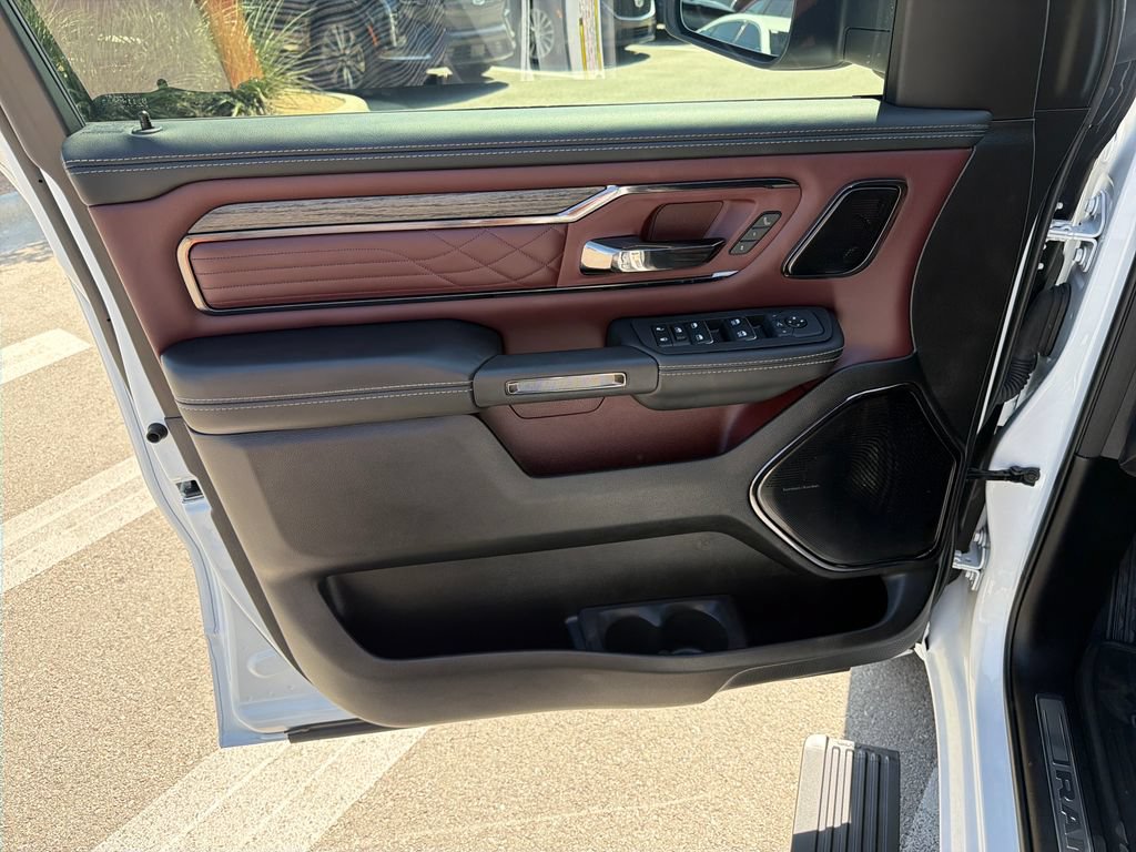 Used 2025 RAM 1500 Limited AWD/4WD image 20