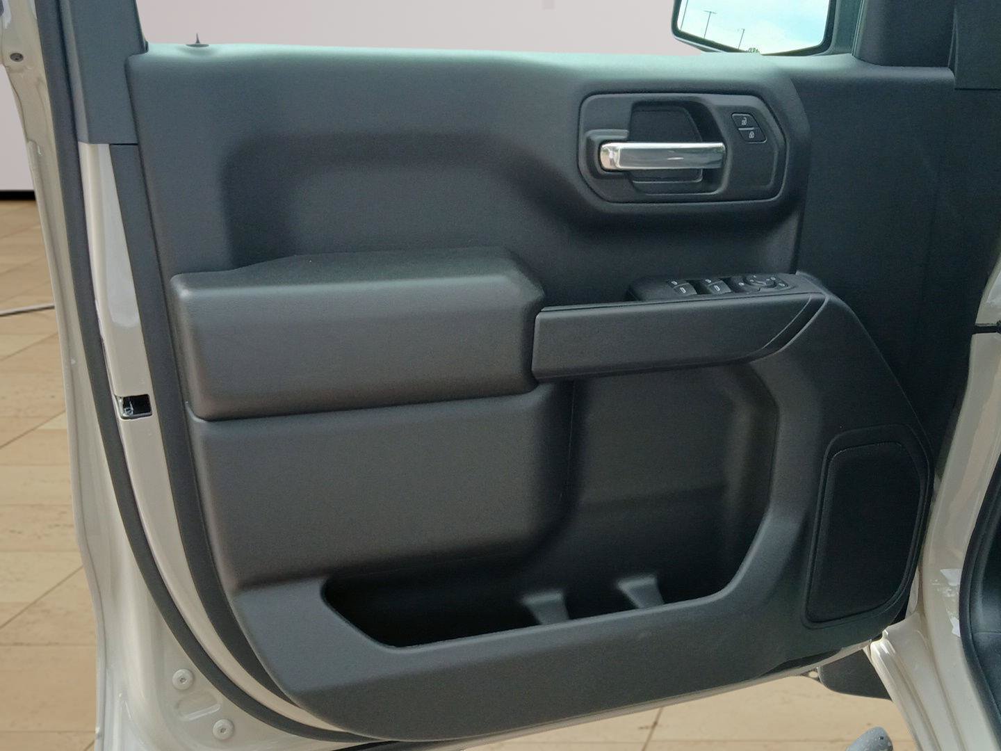 New 2026 Chevrolet Silverado 1500 Custom w/ LPO, Dark Essentials Package AWD/4WD image 16
