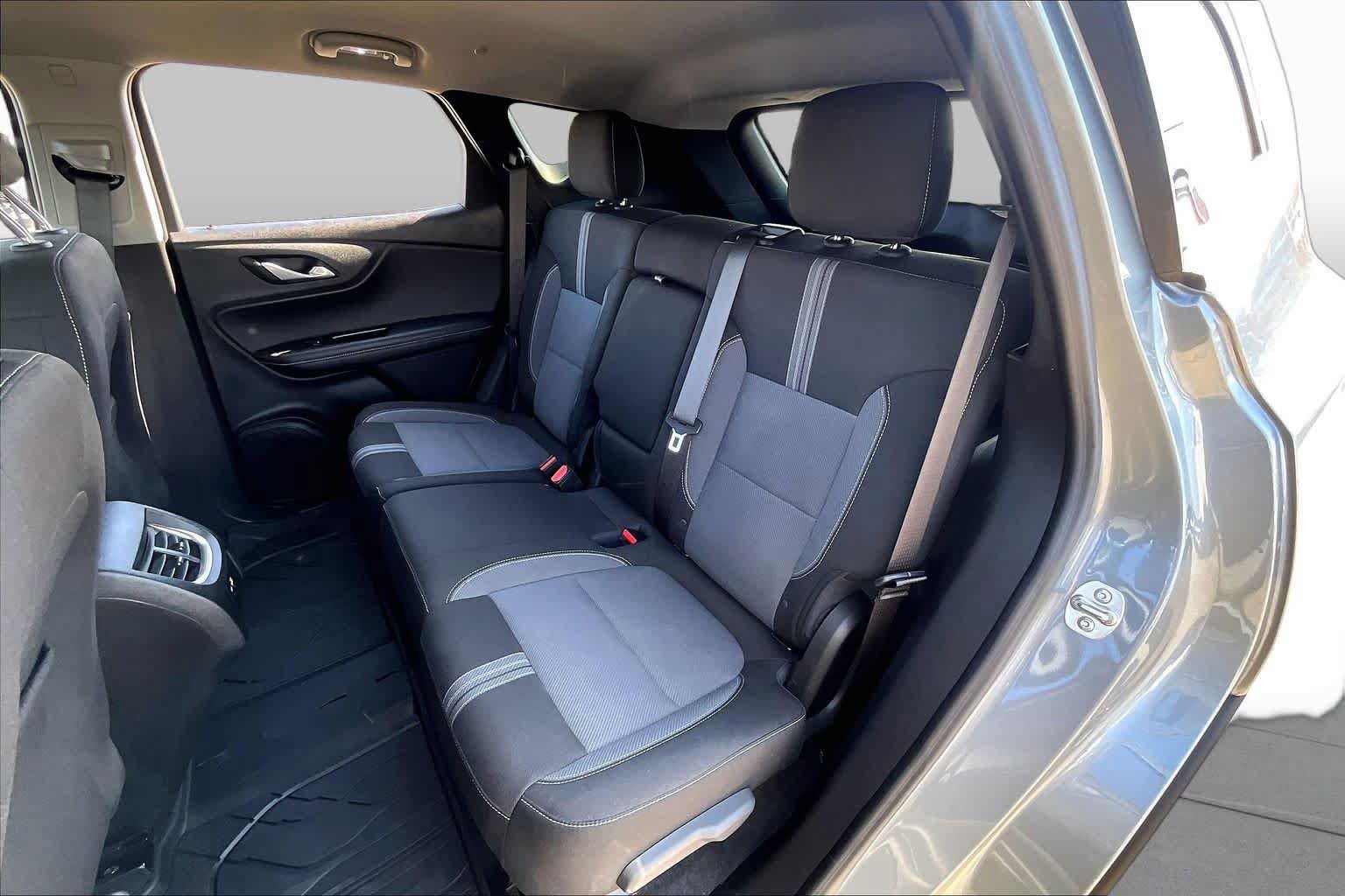 Certified 2024 Chevrolet Blazer LT w/ Convenience Package FWD image 21