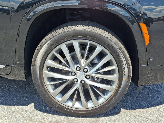 New 2026 Buick Enclave Avenir w/ Super Cruise Package FWD image 6