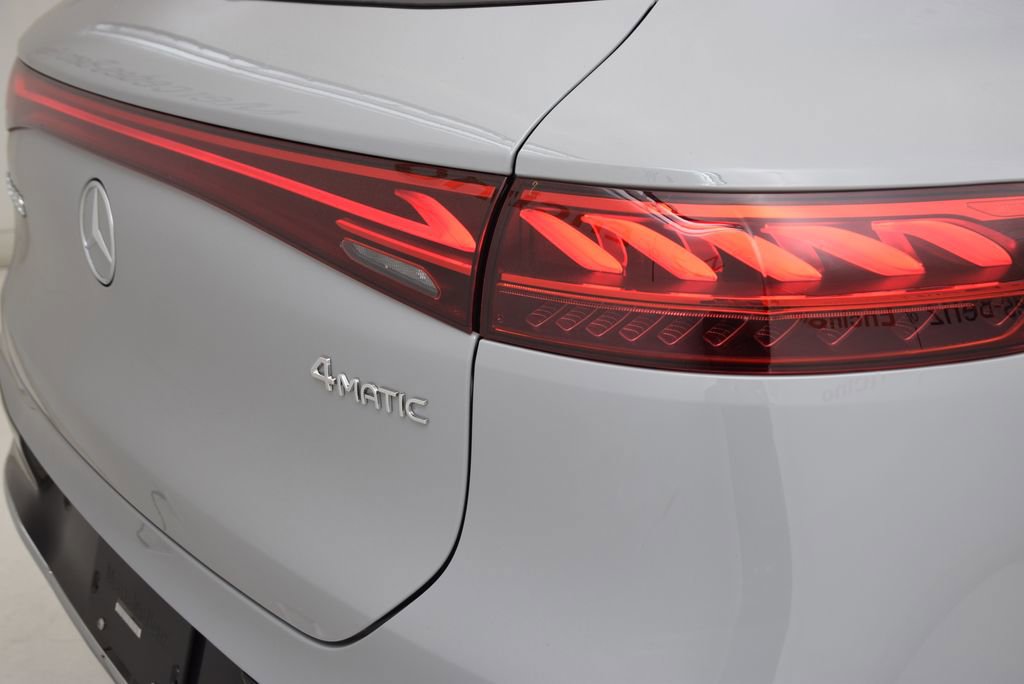 New 2026 Mercedes-Benz EQS 550 4MATIC SUV image 14