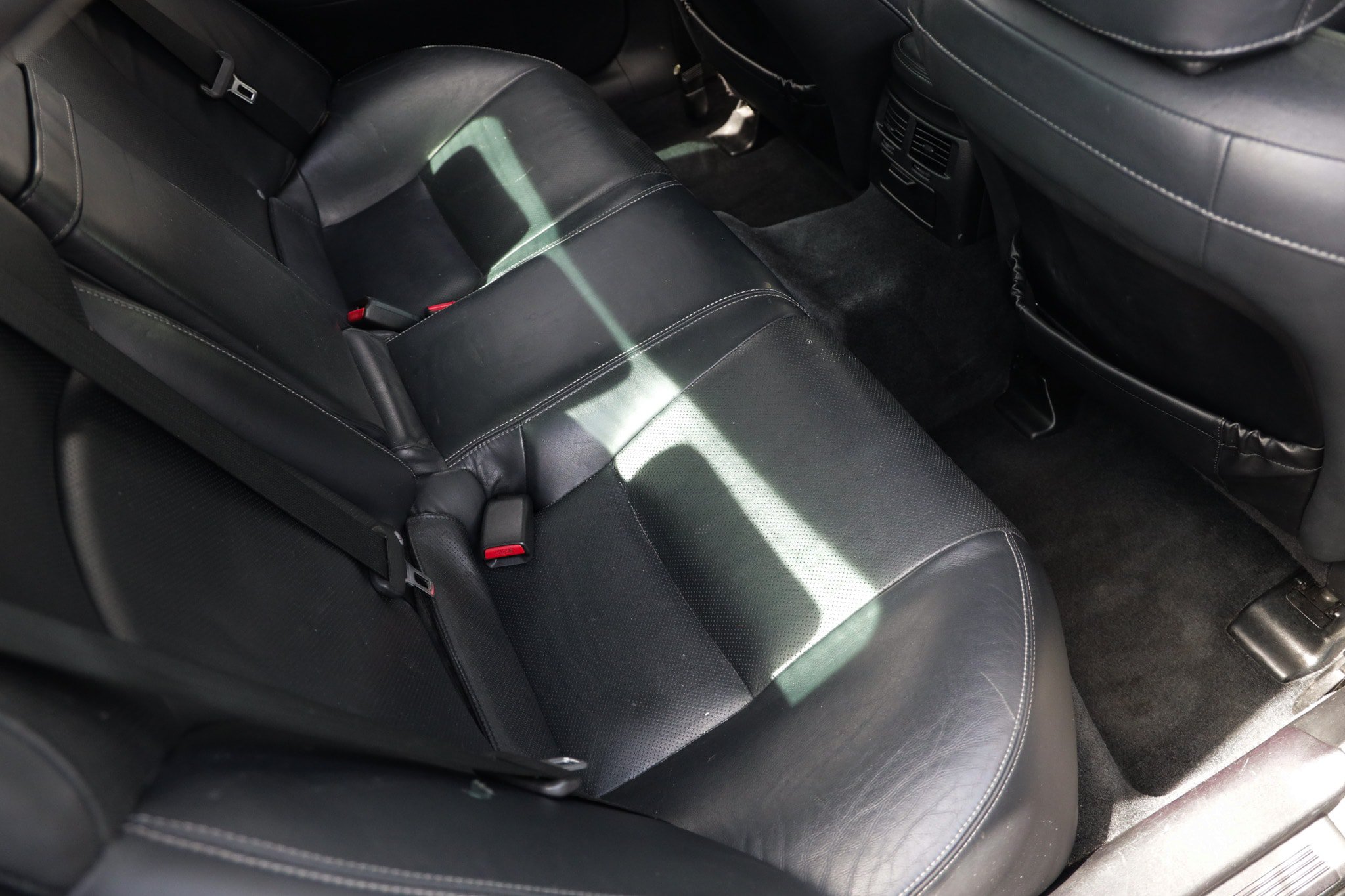 Used 2011 Lexus IS 350 w/ Premium Pkg Value Edition RWD image 16