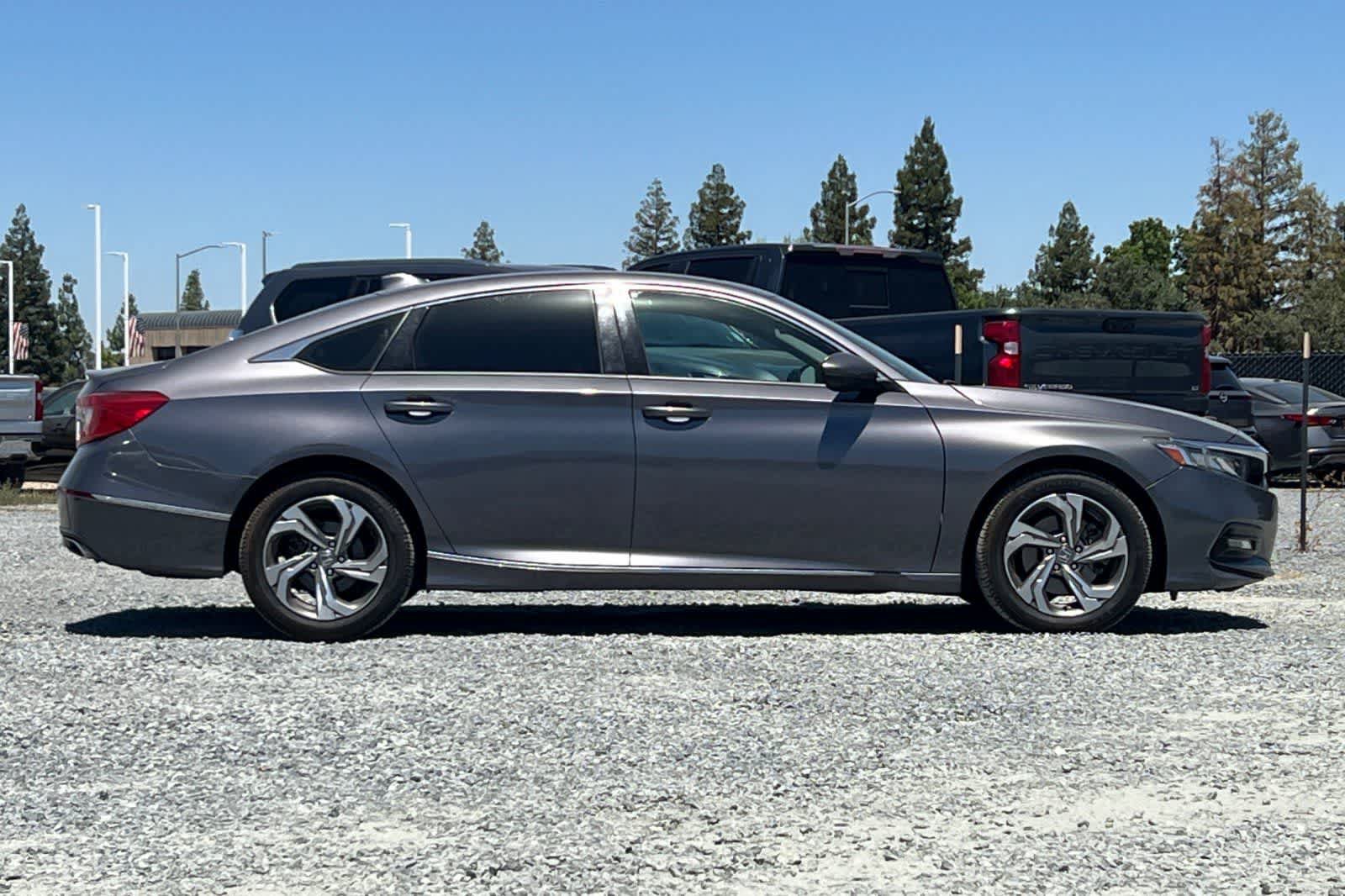 Used 2018 Honda Accord EX-L image 9