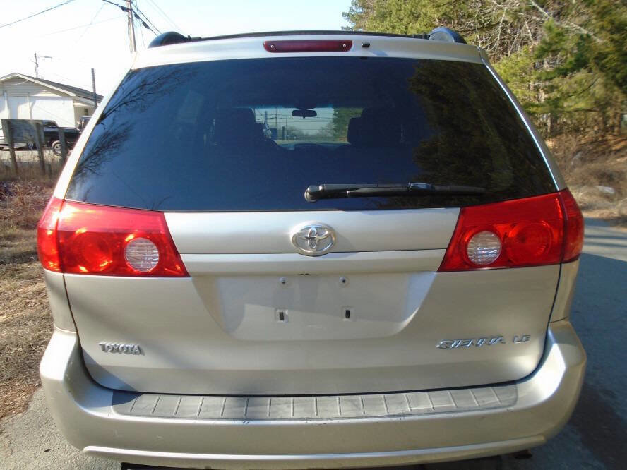 Used 2008 Toyota Sienna LE image 6