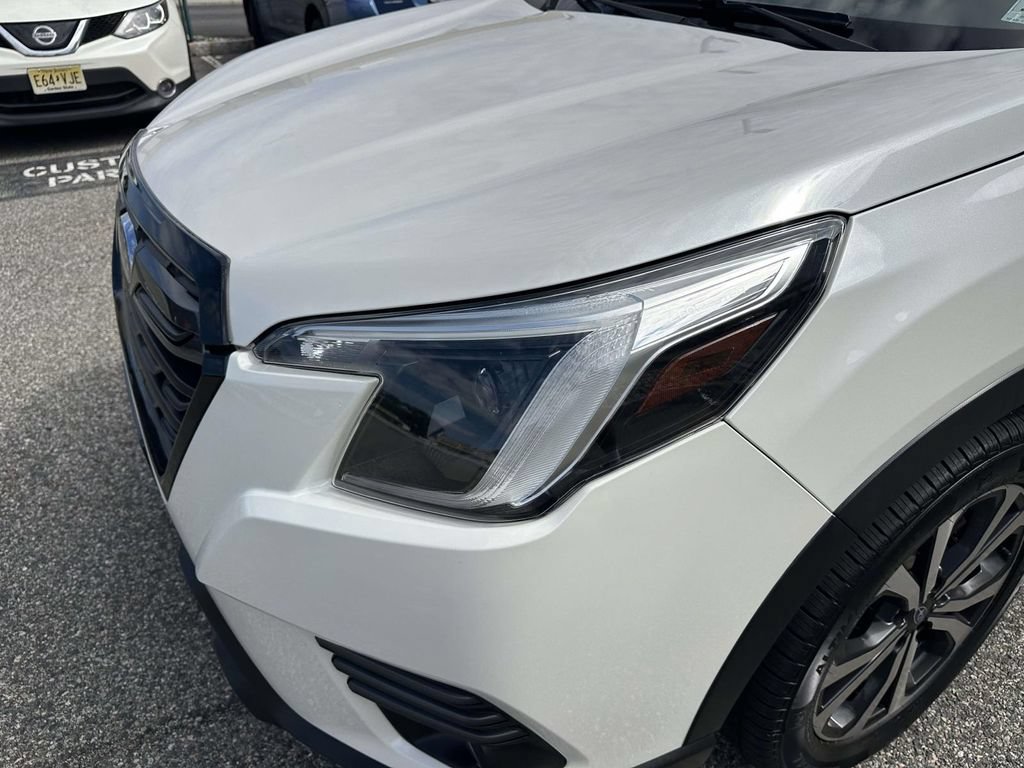 Certified 2022 Subaru Forester Limited AWD/4WD image 7