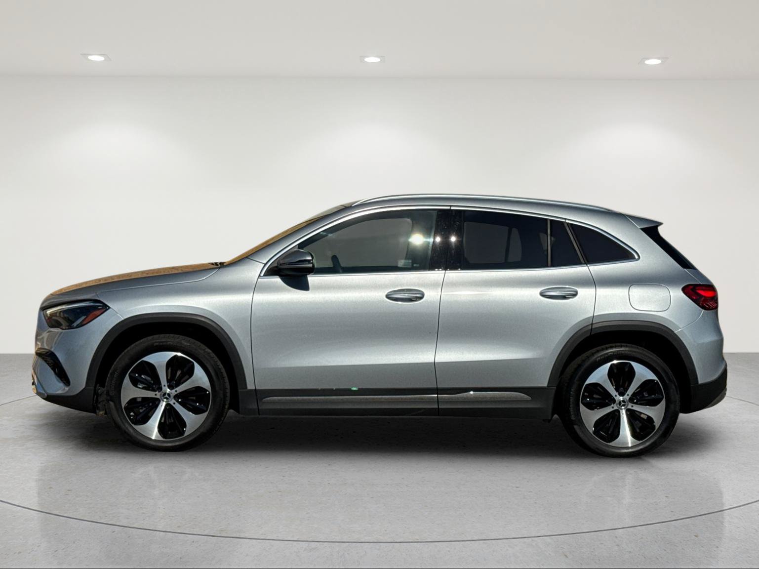 Used 2026 Mercedes-Benz GLA 250 image 3