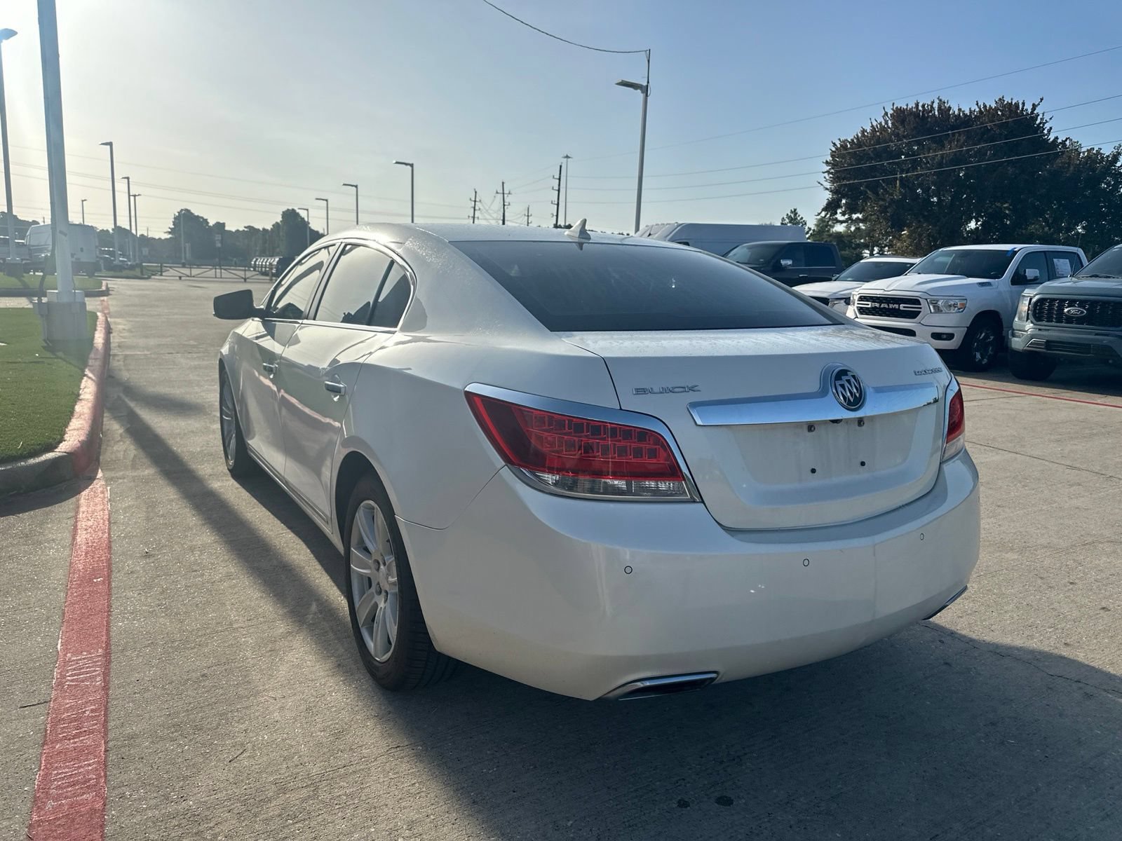 Used 2012 Buick LaCrosse Premium w/ Driver Confidence Package FWD image 5