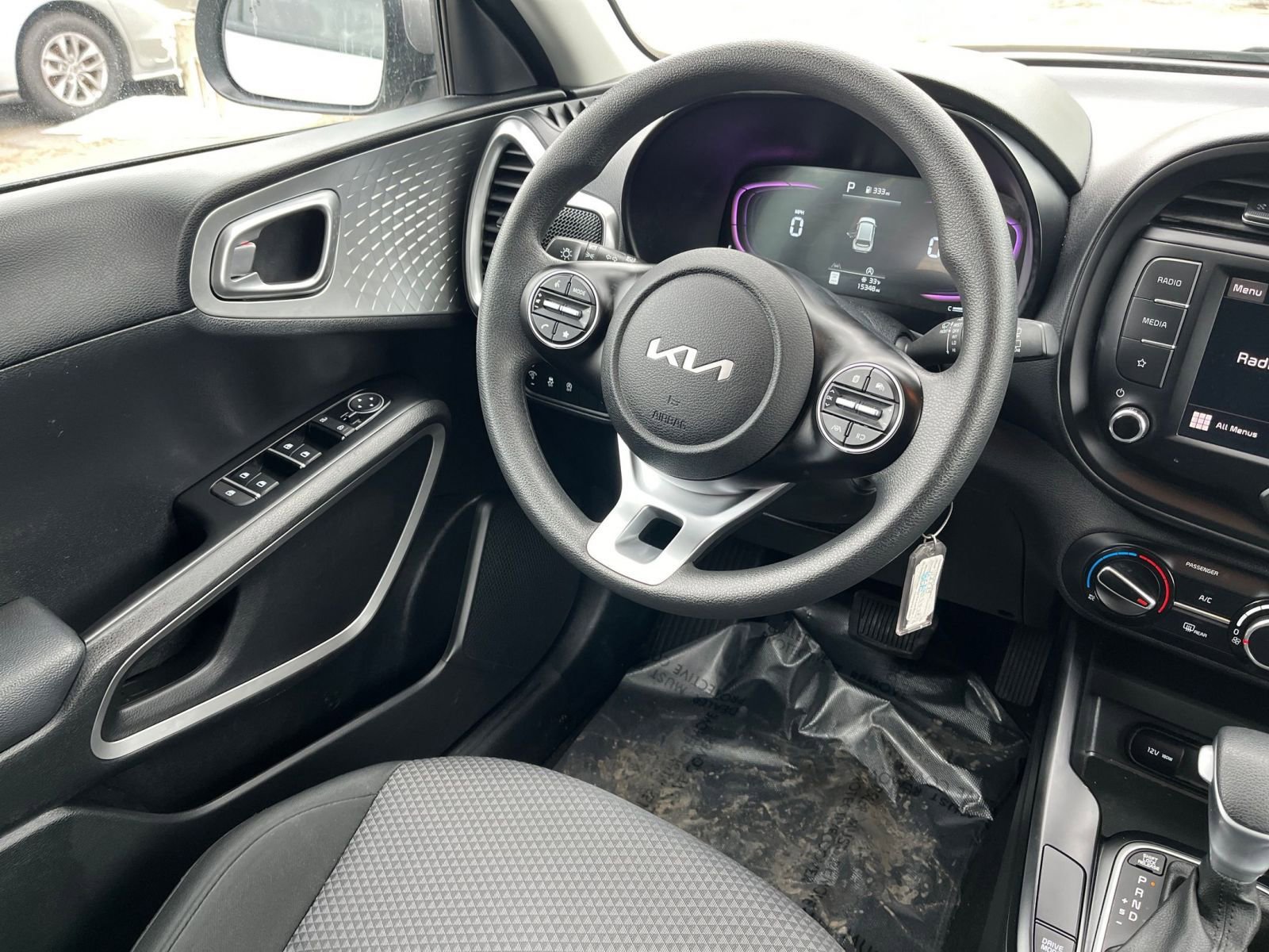 Used 2025 Kia Soul LX w/ LX Technology Package image 30