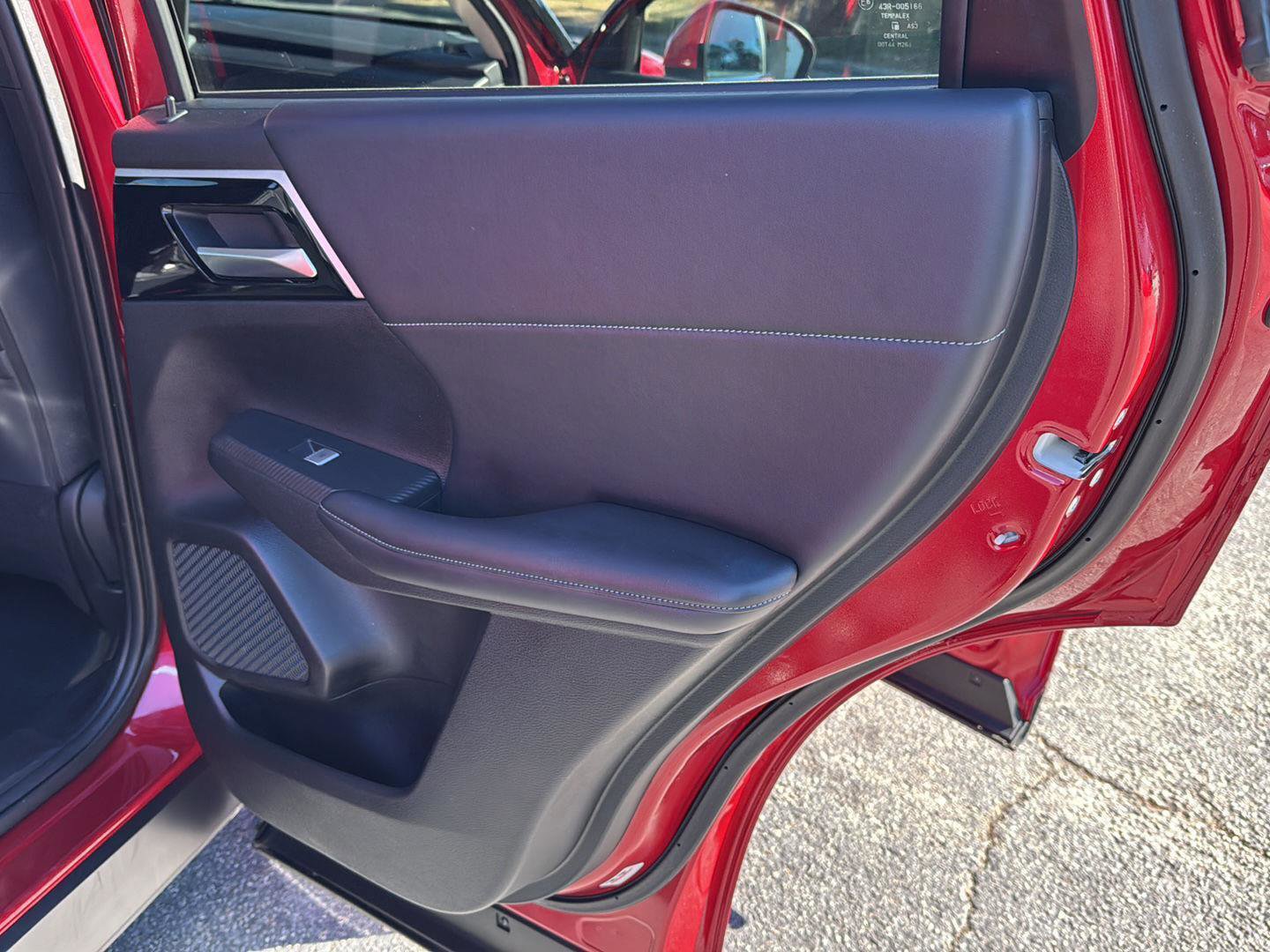 Used 2024 Mitsubishi Outlander SE Black Edition image 13