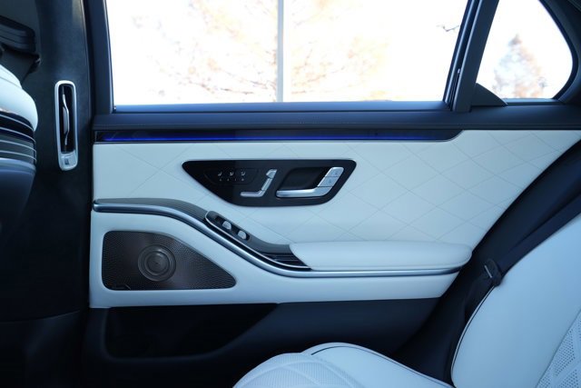 Certified 2023 Mercedes-Benz S 500 4MATIC image 46