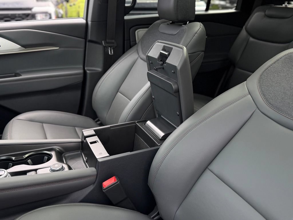 New 2027 Ford Explorer Active w/ Active Comfort Package AWD/4WD image 26