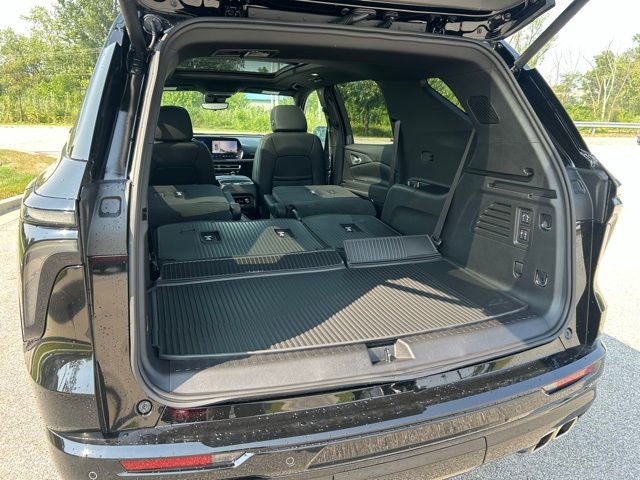New 2026 Chevrolet Traverse RS w/ LPO, Floor Liner Package image 62