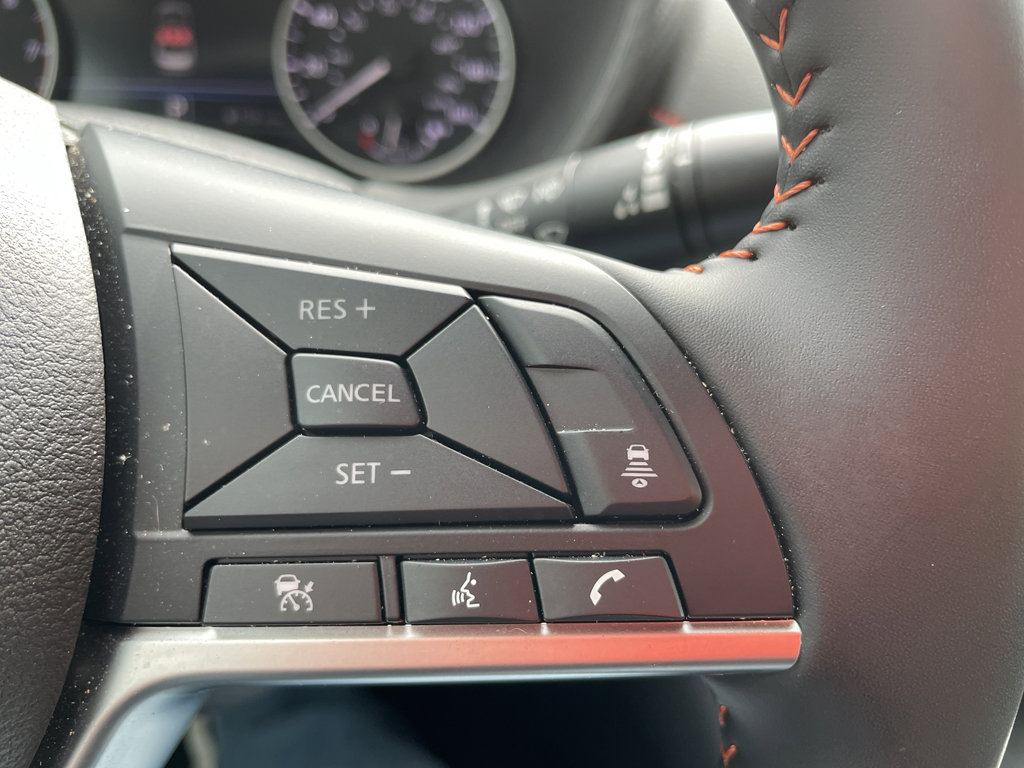 Certified 2025 Nissan Sentra SR image 14