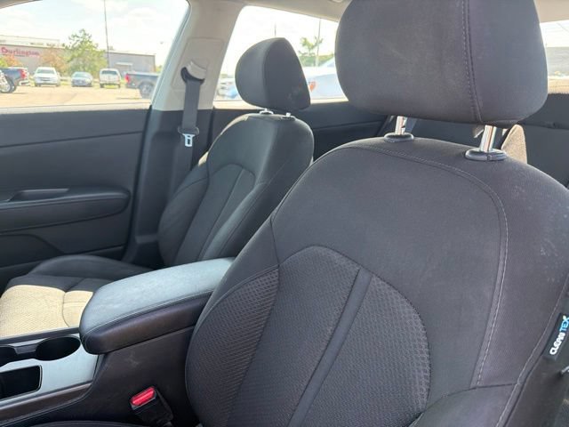 Used 2018 Kia Optima LX FWD image 9