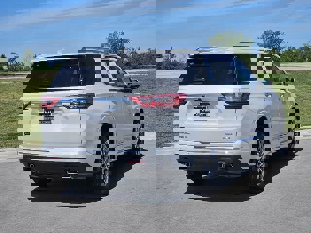 Used 2020 Chevrolet Traverse Premier w/ LPO, Floor Liner Package image 7