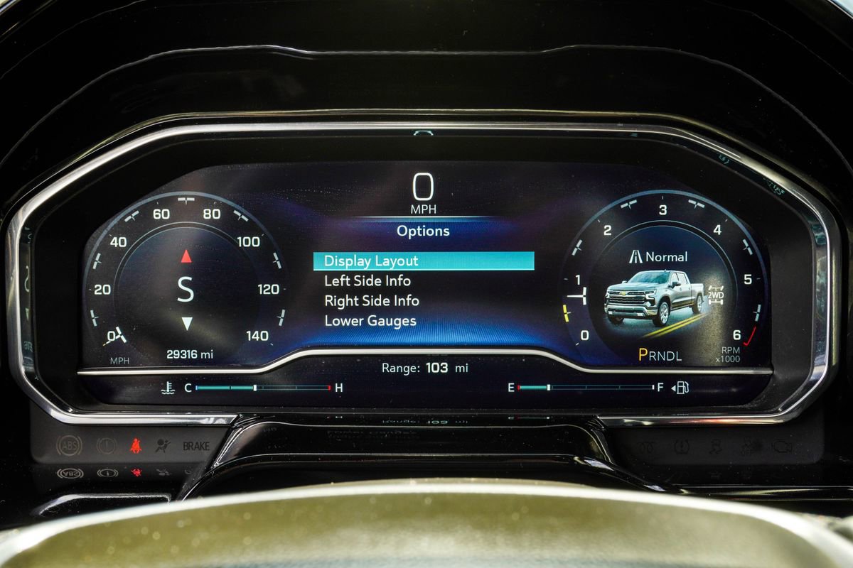 Used 2023 Chevrolet Silverado 1500 LT AWD/4WD image 27